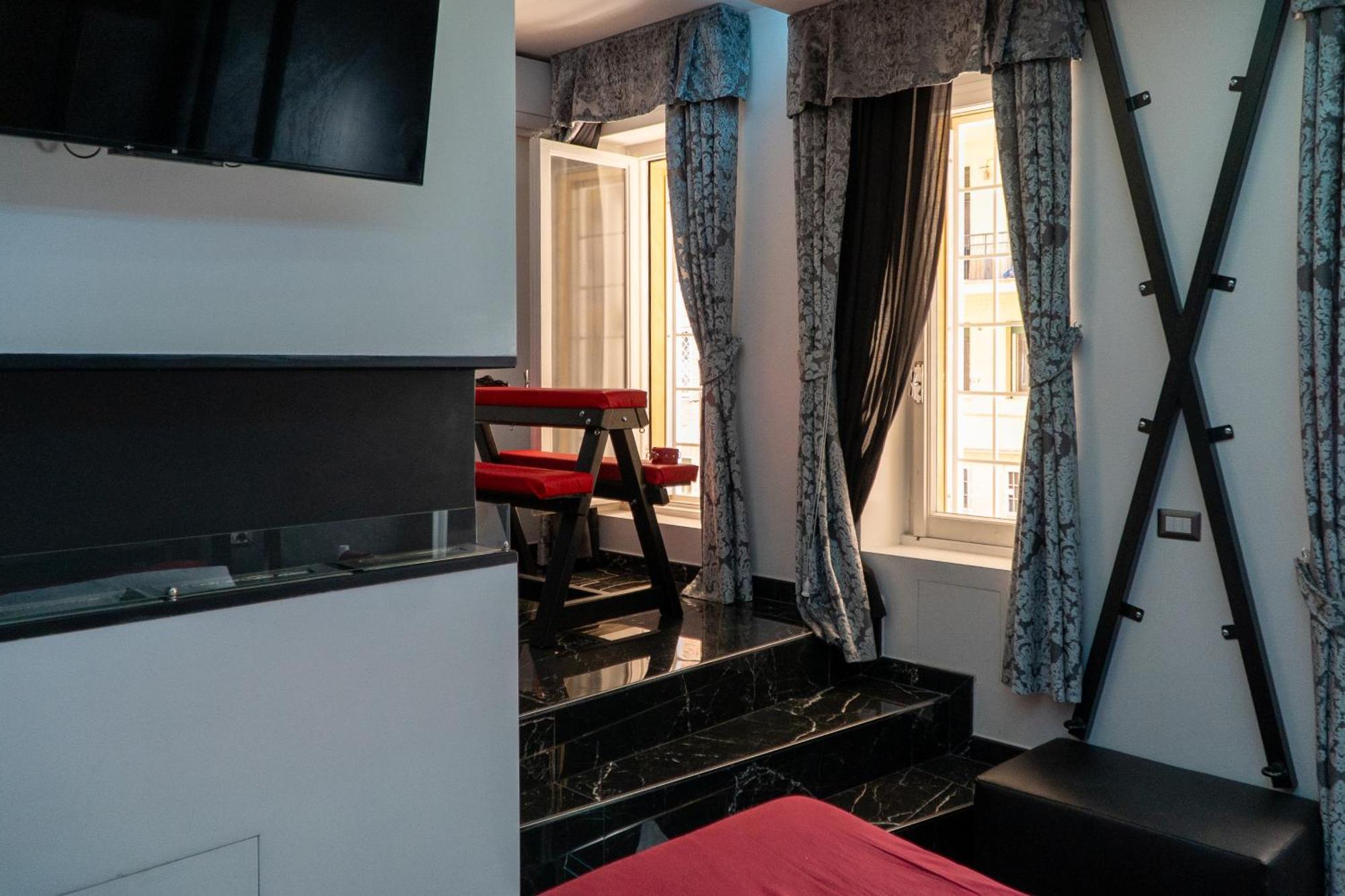 Suite Luxury Bdsm Roma Eksteriør bilde