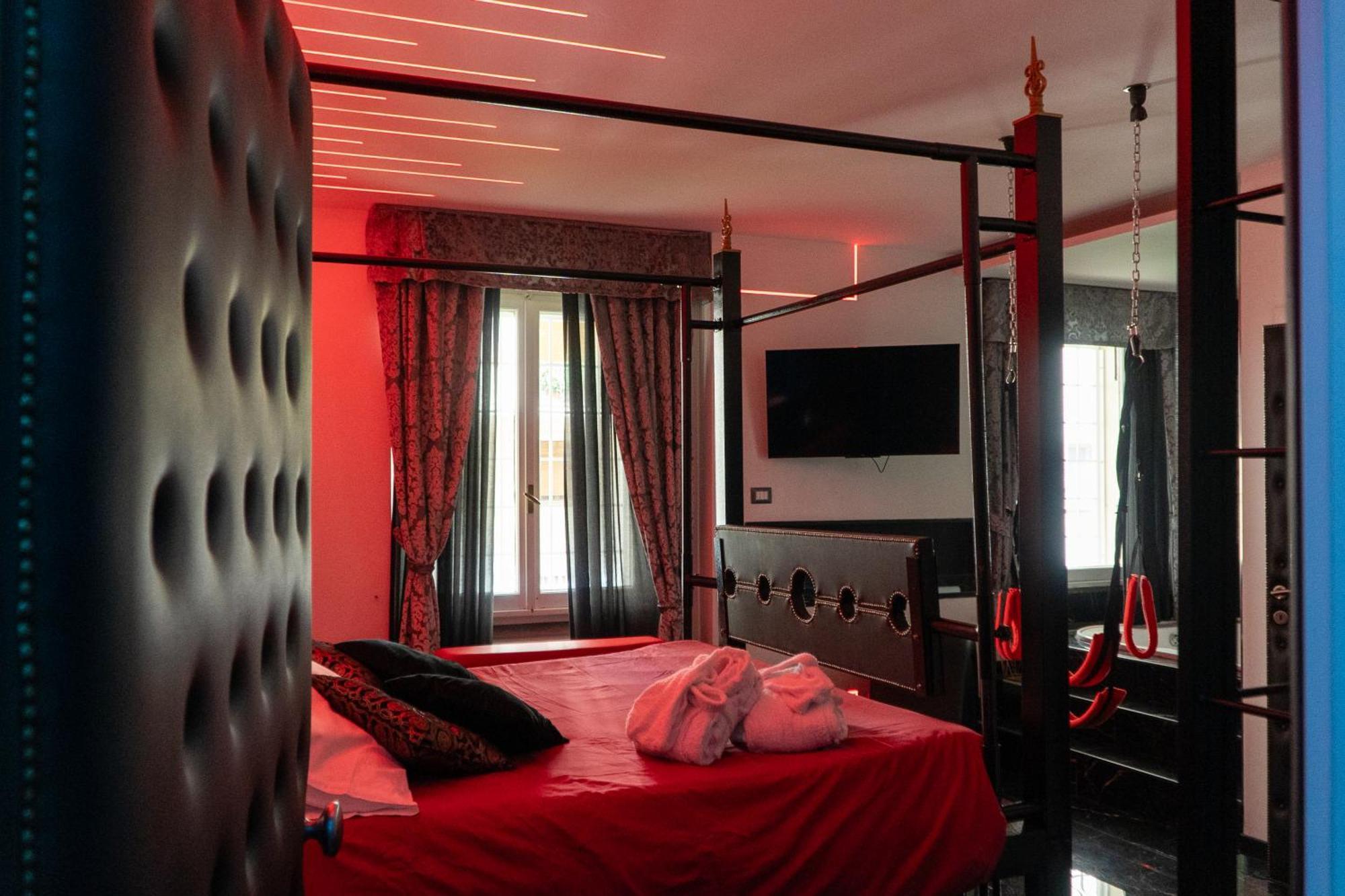 Suite Luxury Bdsm Roma Eksteriør bilde