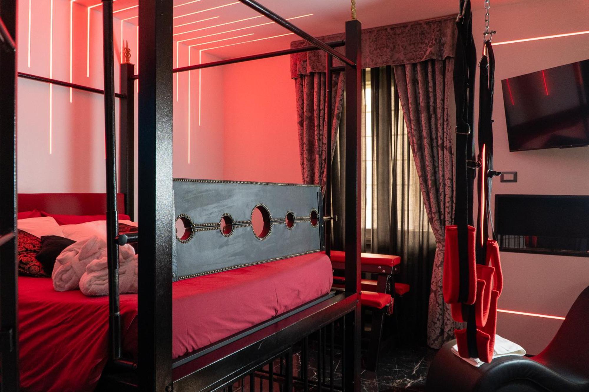 Suite Luxury Bdsm Roma Eksteriør bilde