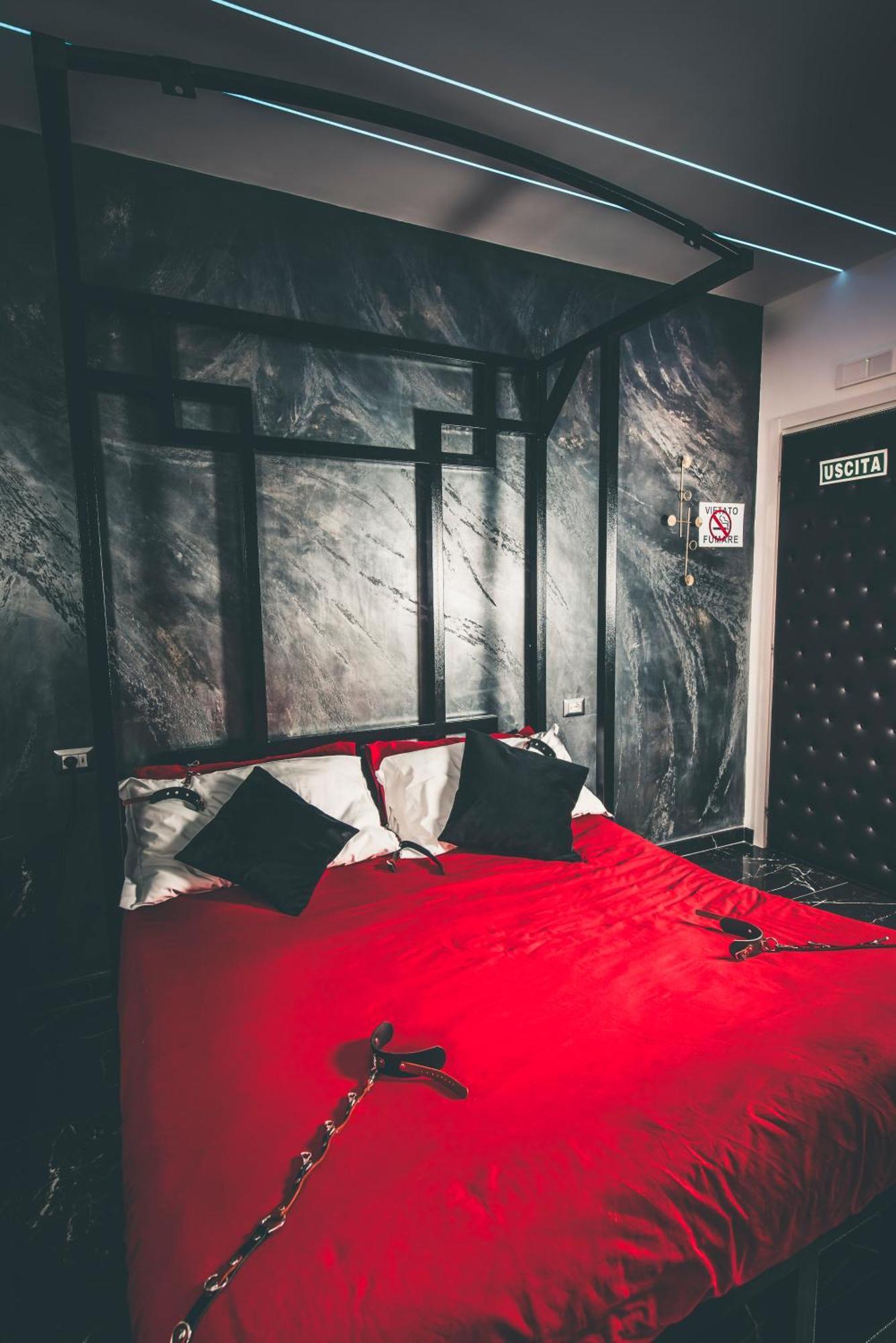 Suite Luxury Bdsm Roma Eksteriør bilde