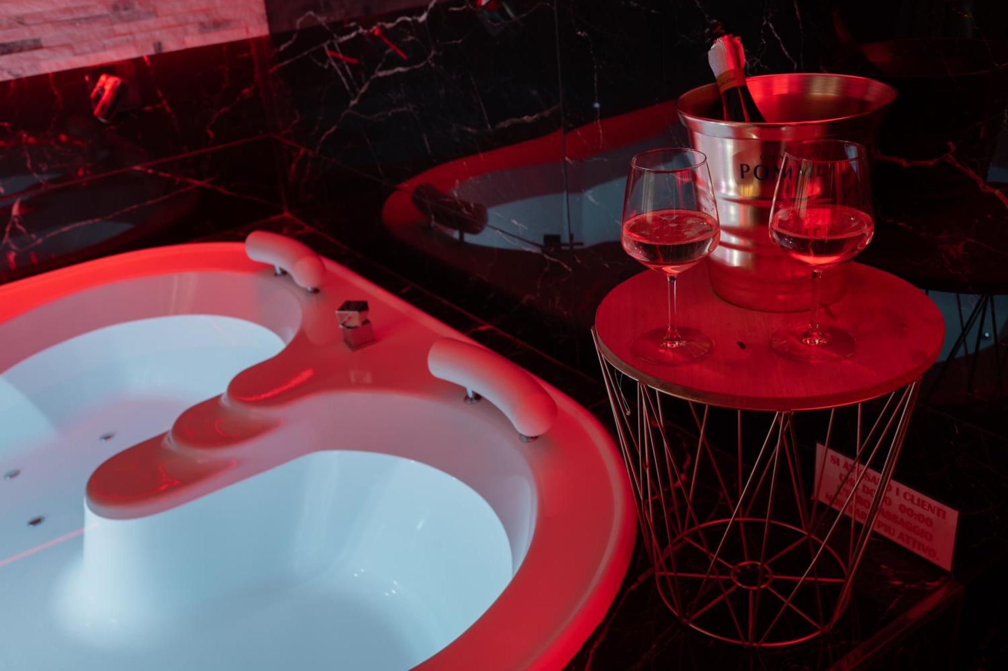 Suite Luxury Bdsm Roma Eksteriør bilde