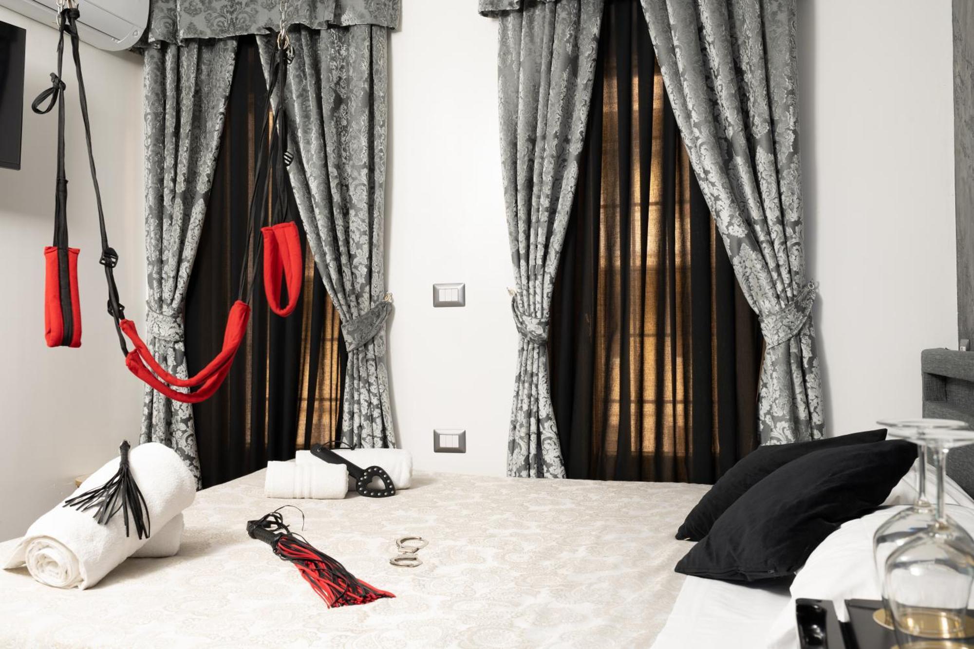 Suite Luxury Bdsm Roma Eksteriør bilde